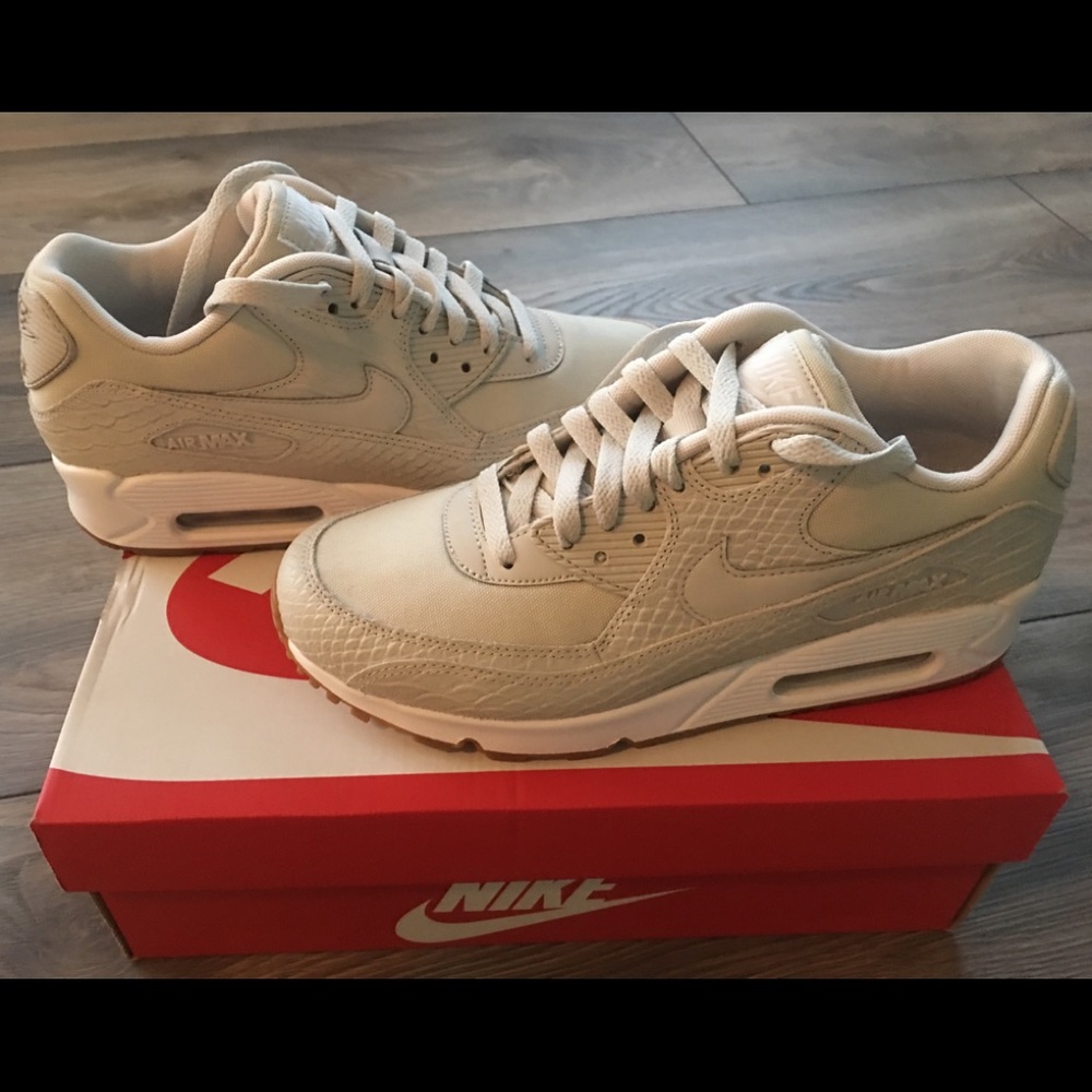 NIKE AIR MAX 90 PRM SZ 8.5 Light Bone